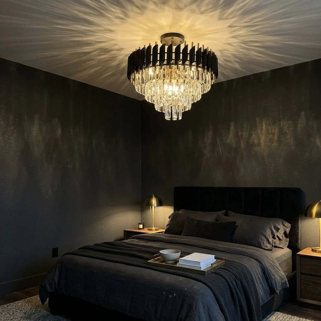 Plafonnier en cristal noir dans une chambre Image